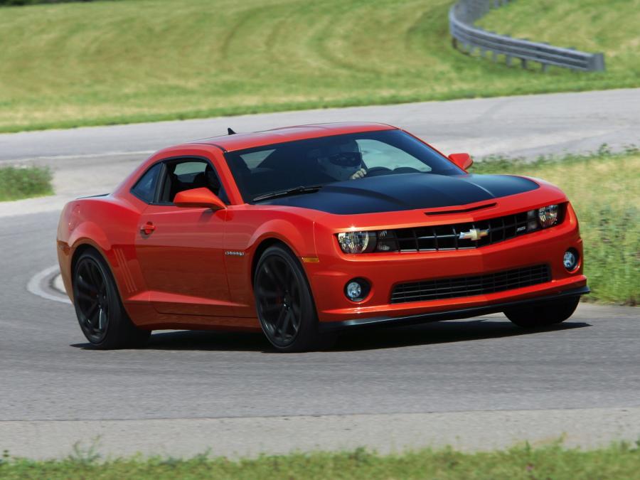 Chevrolet Camaro 1LE 2012 года  (фото 16 из 18)
